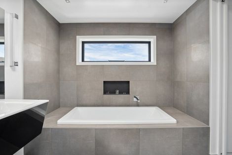 Photo of property in 47 Forest Heights, Wanaka, 9305