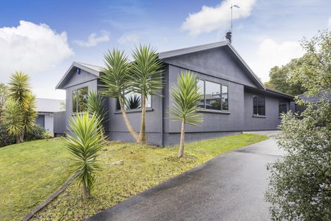 Photo of property in 35 Dahlstrom Grove, Kelvin Grove, Palmerston North, 4414