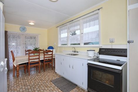 Photo of property in 32 Mill Street, Marton, 4710