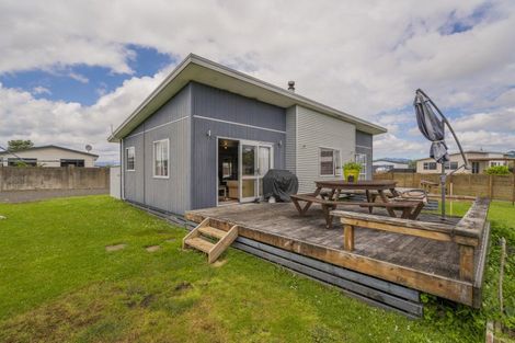 Photo of property in 32 Carina Way, Whitianga, 3510