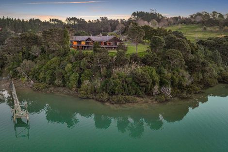 Photo of property in 80 Messenger Road, Stillwater, Silverdale, 0993