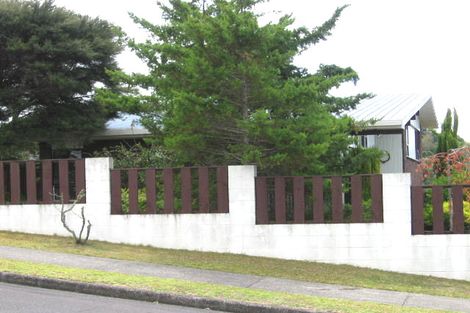 Photo of property in 122 Weatherly Road, Torbay, Auckland, 0630