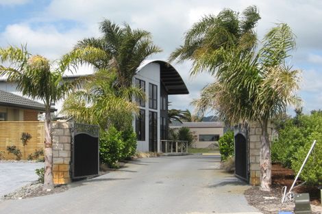 Photo of property in 15 Saint Kilda Place, Papamoa Beach, Papamoa, 3118