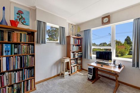 Photo of property in 4 Sardinha Place, Marfell, New Plymouth, 4310