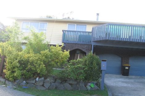 Photo of property in 6 Naver Place, Papakowhai, Porirua, 5024