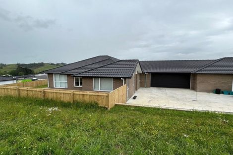 Photo of property in 152 Hitchen Road, Pokeno, 2402