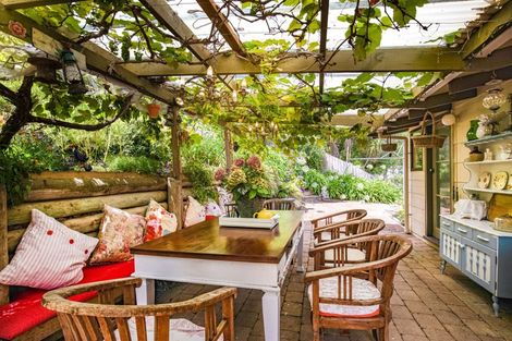 Photo of property in 16 Newstead Avenue, Browns Bay, Auckland, 0632