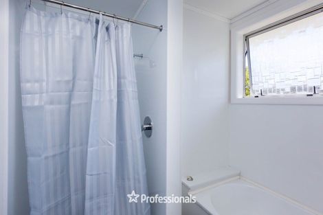 Photo of property in 23 Blueberry Grove, Timberlea, Upper Hutt, 5018