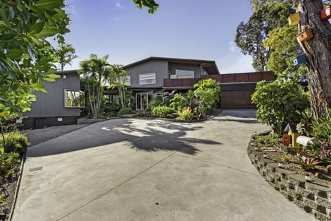 Photo of property in 118 Brook Place, Whangamata, 3620