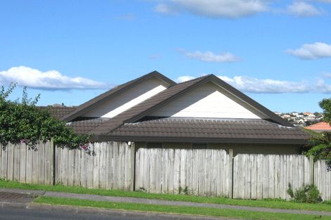 Photo of property in 62 Whitford Road, Botany Downs, Auckland, 2014