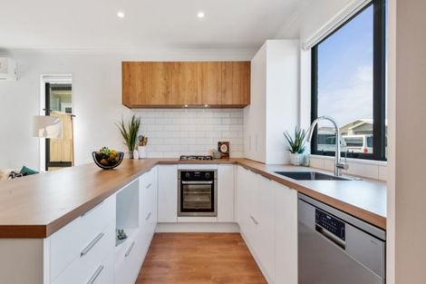 Photo of property in 65 Nganui Avenue, Takanini, 2112