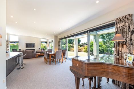 Photo of property in 47 Oakgrove Drive, Rangiora, 7400
