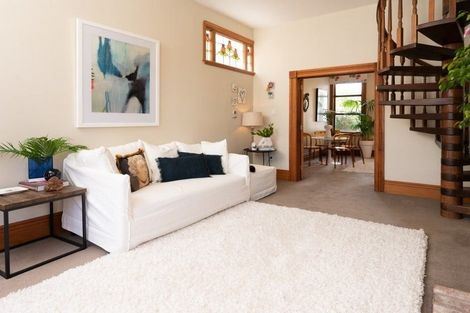 Photo of property in 16 Caroline Street, Mount Victoria, Wellington, 6011