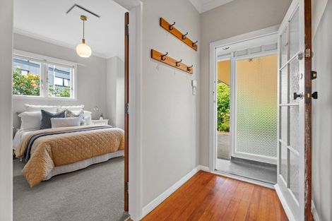 Photo of property in 76 Mount Smart Road, Onehunga, Auckland, 1061