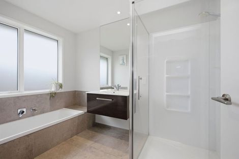 Photo of property in 96 Penetaka Heights, Pyes Pa, Tauranga, 3112