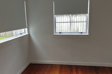 Photo of property in 1/8 Northcote Road, Takapuna, Auckland, 0622