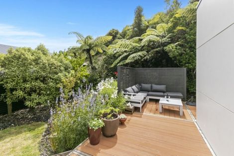 Photo of property in 10 Otonga Heights, Maungaraki, Lower Hutt, 5010