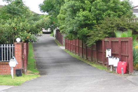 Photo of property in 22 Sevilla Place, Unsworth Heights, Auckland, 0632