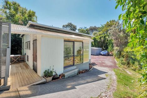 Photo of property in 1/43 Glamorgan Drive, Torbay, Auckland, 0630