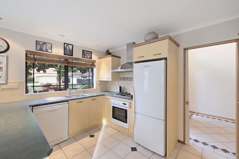 Photo of property in 104 Palm Beach Boulevard, Papamoa Beach, Papamoa, 3118