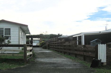 Photo of property in 20b Cypress Grove, Paraparaumu, 5032