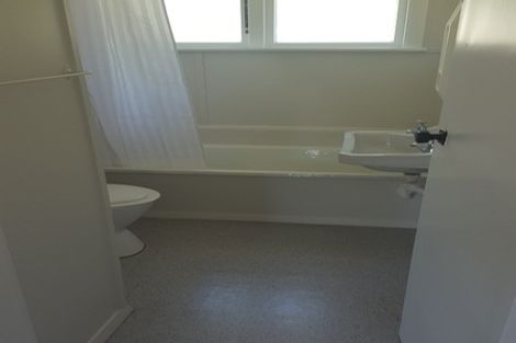 Photo of property in 90-92 Strand Crescent, Naenae, Lower Hutt, 5011