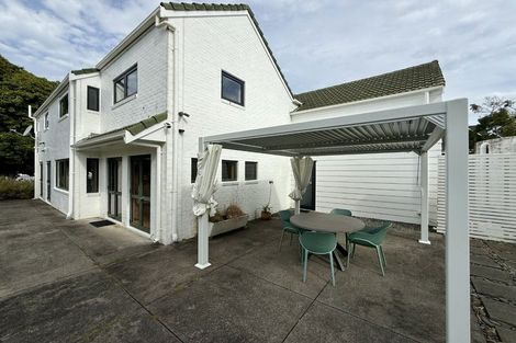 Photo of property in 42 Roland Road, Greenhithe, Auckland, 0632