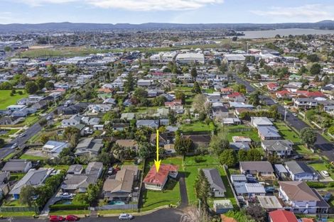 Photo of property in 10 Olive Street, Manurewa, Auckland, 2102