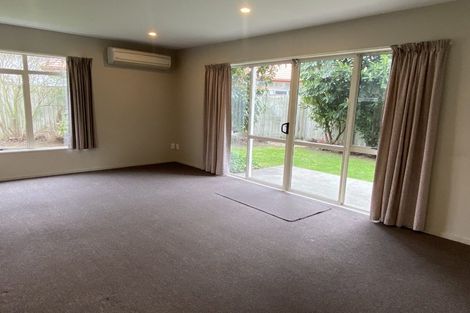 Photo of property in 2/35 Parade Court, Addington, Christchurch, 8024