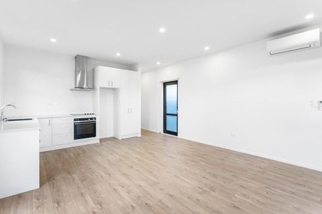 Photo of property in 2/2 Riversdale Road, Avondale, Auckland, 1026