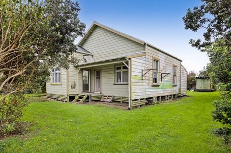 Photo of property in 53 Riemenschneider Street, Manaia, 4612