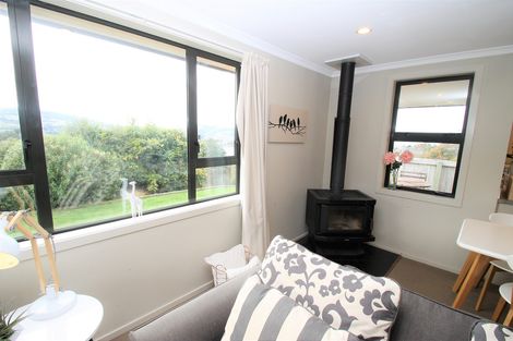 Photo of property in 6 Kohu Place, Halfway Bush, Dunedin, 9010