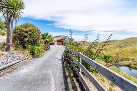 Photo of property in 104 Tironui Drive, Taradale, Napier, 4112