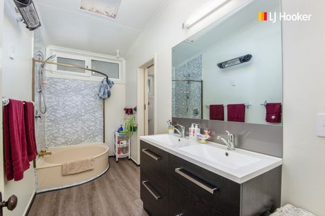 Photo of property in 187 Clyde Street, Balclutha, 9230