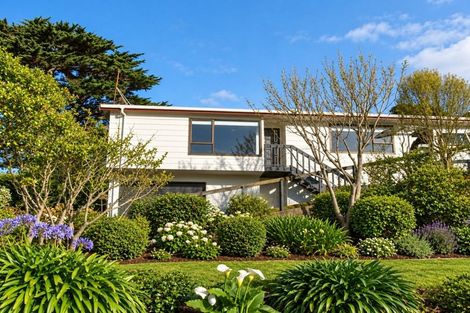 Photo of property in 5 Vella Street, Titahi Bay, Porirua, 5022
