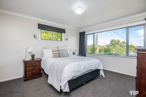 Photo of property in 5 Hallewell Crescent, Johnsonville, Wellington, 6037