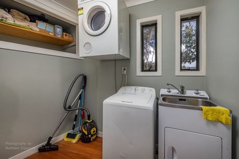 Photo of property in 99 Yorke Road, Haruru, 0204