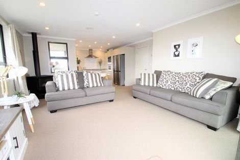 Photo of property in 6 Kohu Place, Halfway Bush, Dunedin, 9010