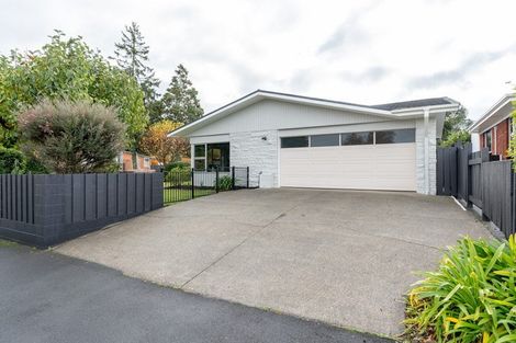 Photo of property in 2 Clements Crescent, Queenwood, Hamilton, 3210