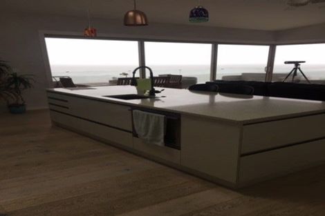 Photo of property in 16 Crispe Road, Clarks Beach, 2122