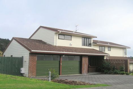 Photo of property in 32 Exploration Way, Whitby, Porirua, 5024