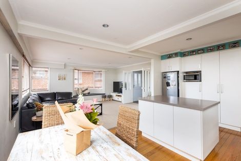 Photo of property in 108 Frankley Road, Frankleigh Park, New Plymouth, 4310