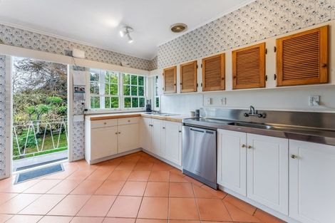 Photo of property in 110 Mellons Bay Road, Mellons Bay, Auckland, 2014