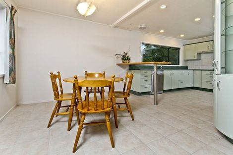 Photo of property in 13 Santiago Crescent, Unsworth Heights, Auckland, 0632