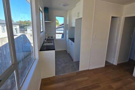 Photo of property in 21 Benton Place, Manurewa, Auckland, 2102