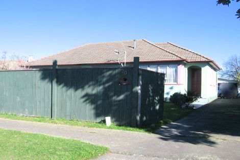 Photo of property in 20 Esk Street, Roslyn, Palmerston North, 4414