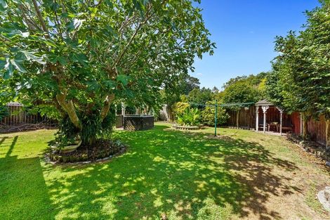 Photo of property in 4 Alexander Street, Waikanae, 5036