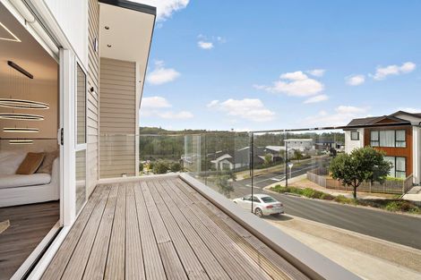 Photo of property in 35 Pacific Heights Road, Orewa, 0931