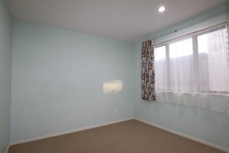 Photo of property in 16 Fiesta Drive, Half Moon Bay, Auckland, 2012