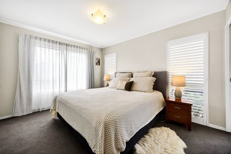 Photo of property in 15 Harvest Drive, Henderson, Auckland, 0612